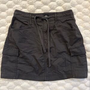 Hollister Women’s Gray Cargo Mini Skirt Size XS Pockets Casual Boho
